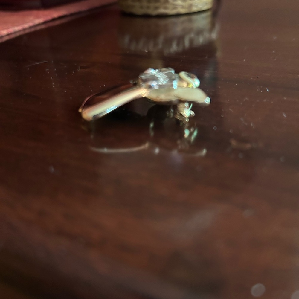 Angel Pin Two Tone with Rhinestones - Picture 5 of 5